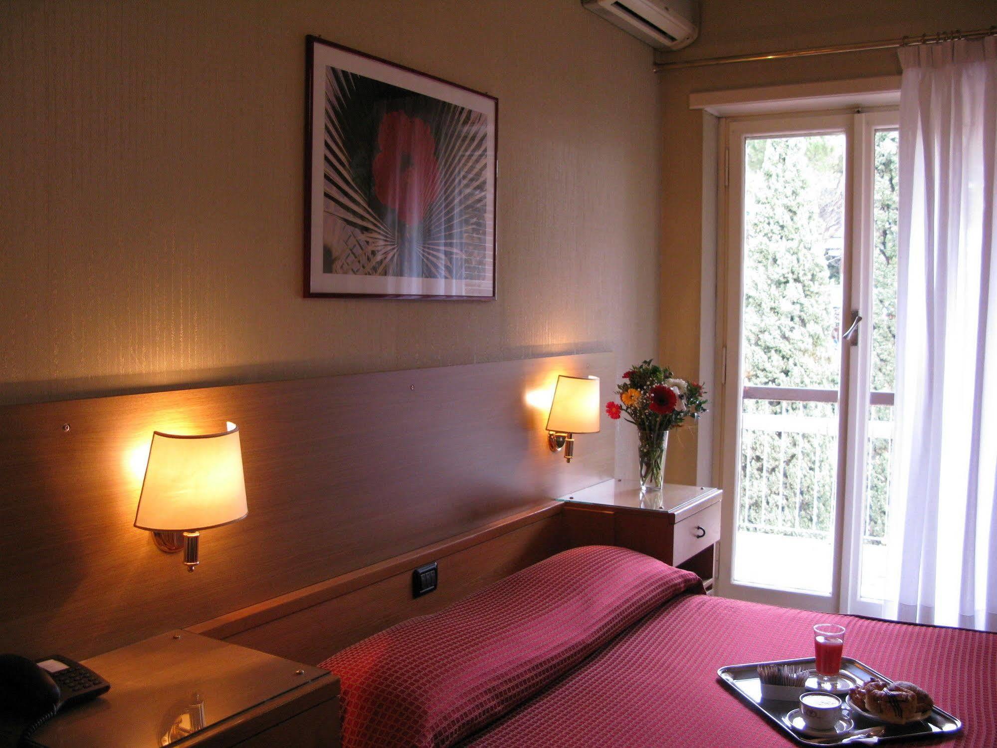 York Hotel Roma Ngoại thất bức ảnh