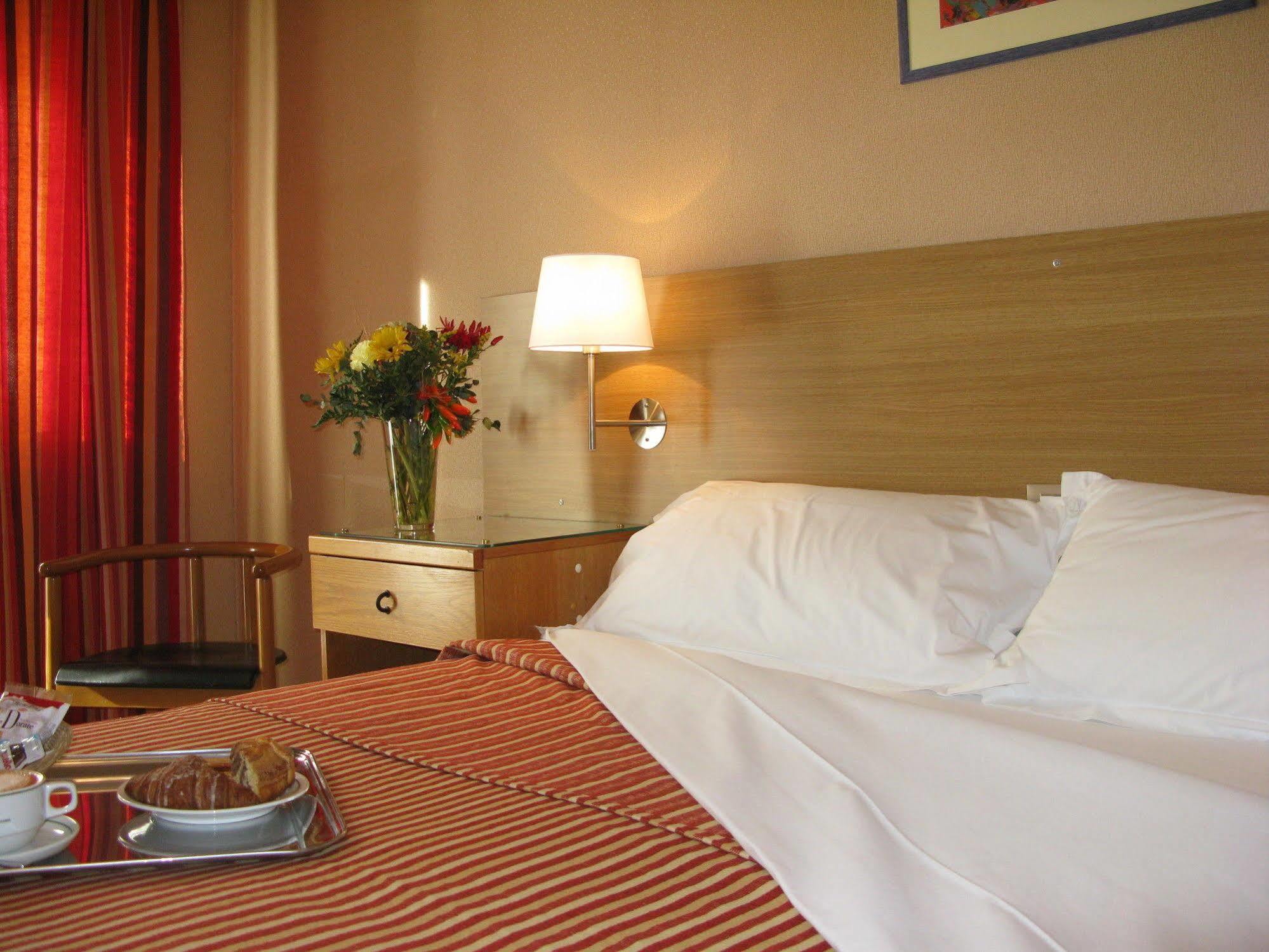 York Hotel Roma Ngoại thất bức ảnh