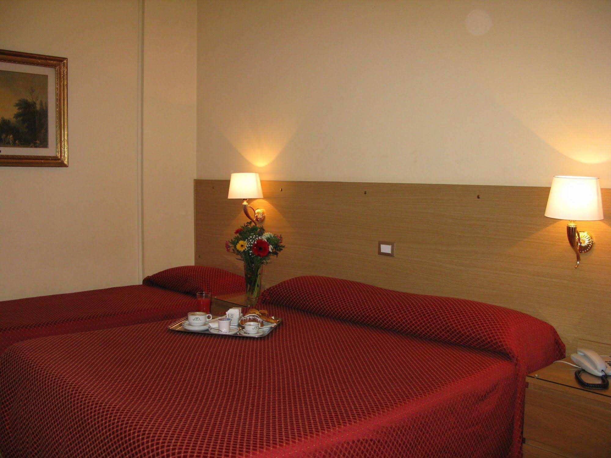 York Hotel Roma Ngoại thất bức ảnh